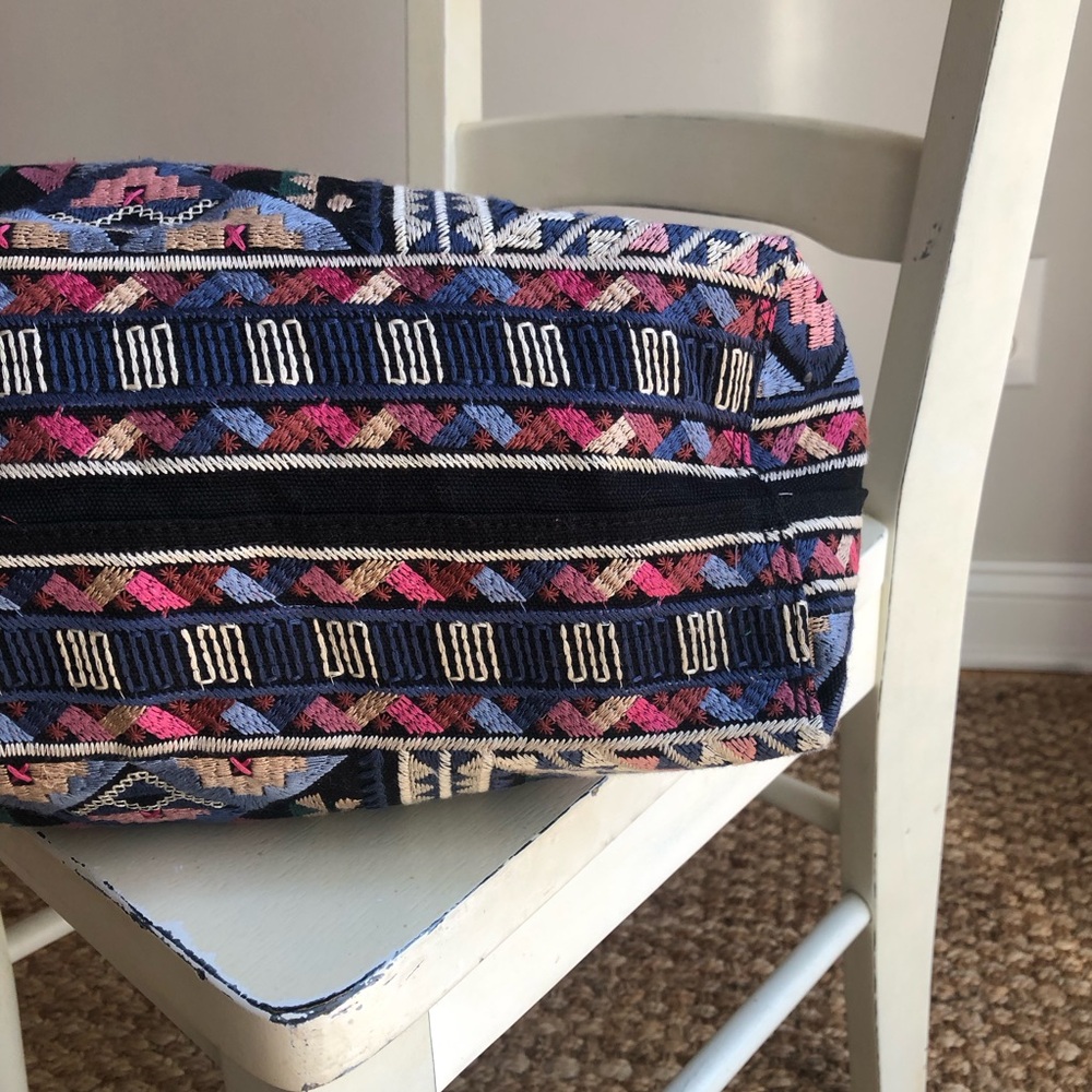 New: Johnny Was Embroidered Tote with Pom Tassels - Picture 12 of 14